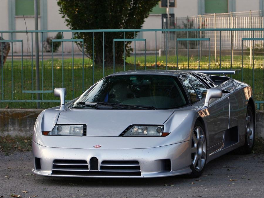  Bugatti EB110 SuperSport 1993 года  (фото 1 из 11)
